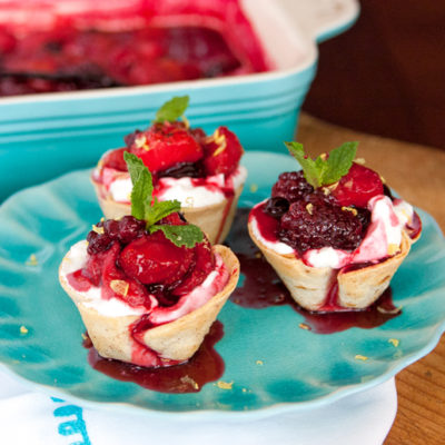 Buñuelo Berry Cups Recipe