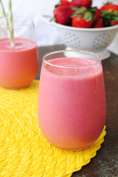 Refreshing California Strawberry Smoothie