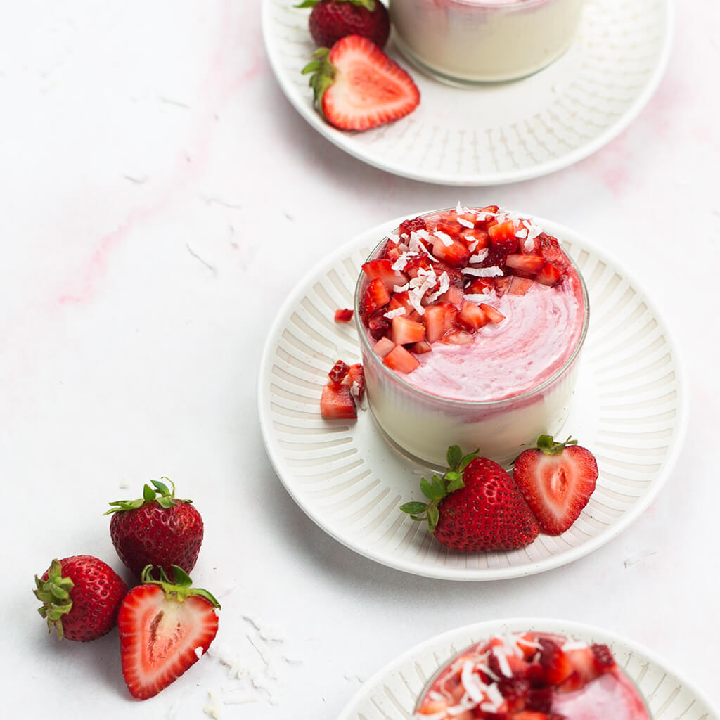 Mousse de Fresa Colada - California Strawberry Commission